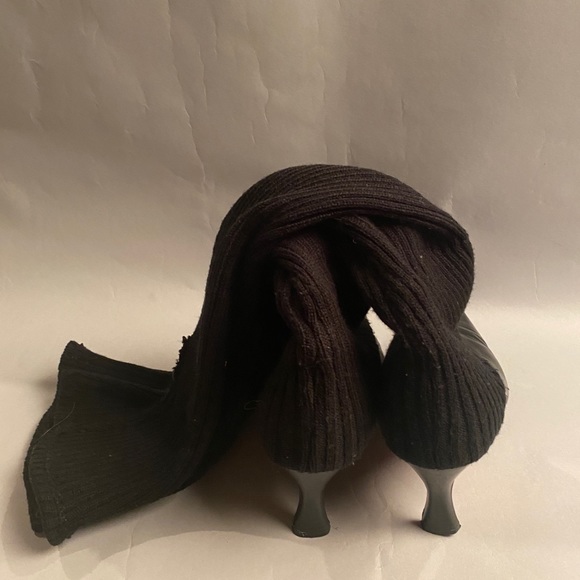 Above Knee Black Boots - Picture 6 of 8